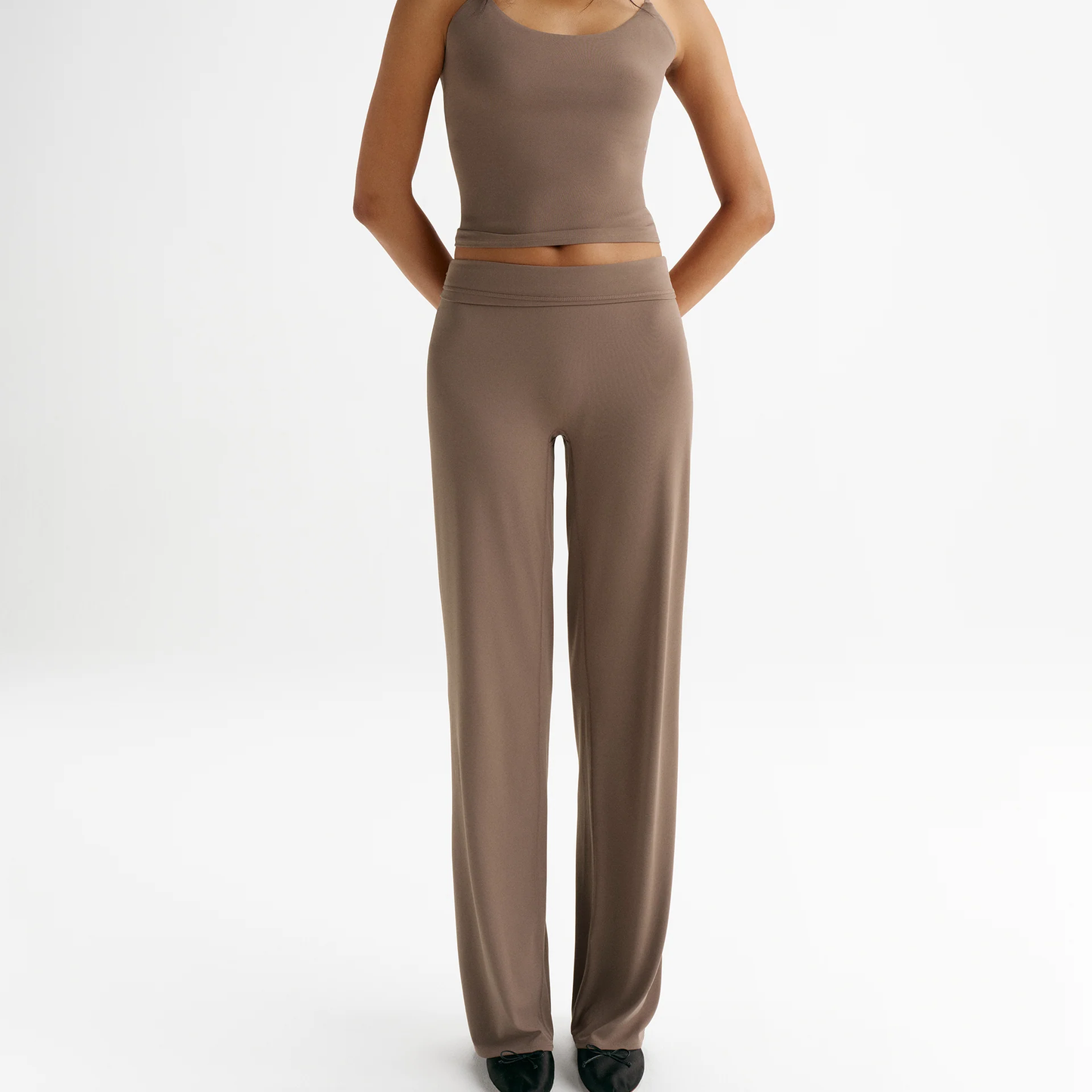 High‑waisted Straight‑leg Yoga Pants
